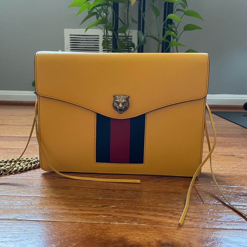 Gucci Animalier Yellow Shoulder Bag - Picture 2 of 15